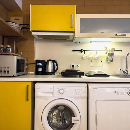 Comfortable In Istiklal Street Apartment *